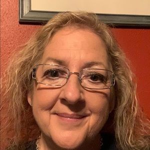 Meet your Posher, Jeanette